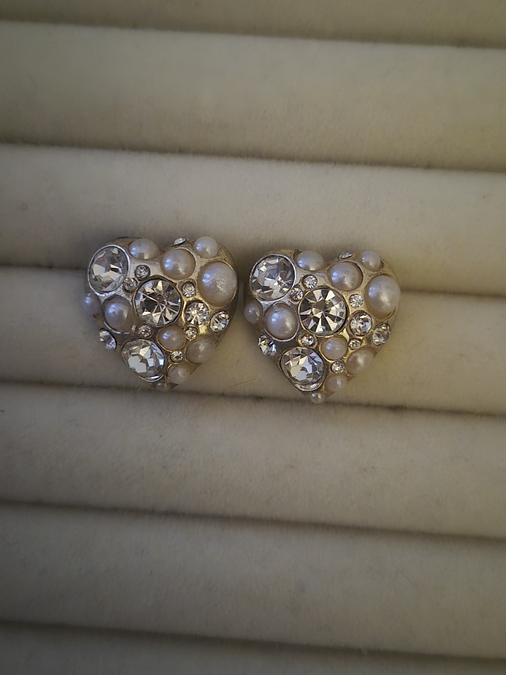 Pearl & Crystal Heart Stud Earrings - Women Jewelry
